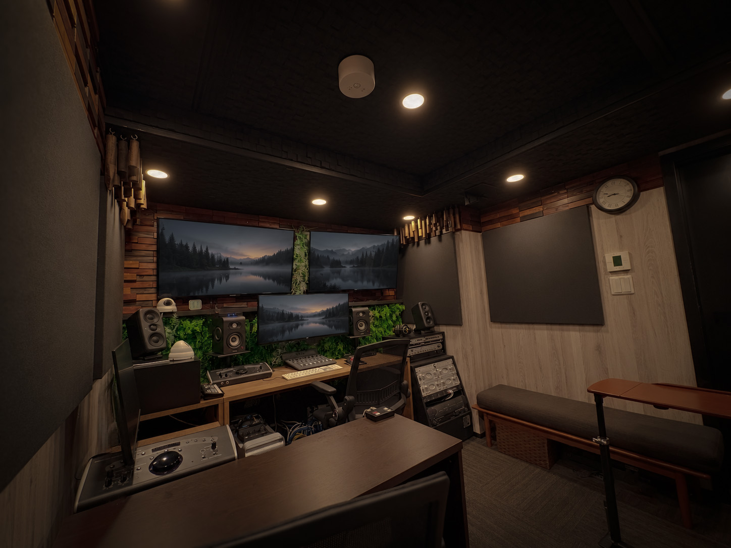 STUDIO BENGUAR の B コントロールルーム。